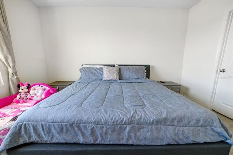 House in San Antonio, Florida 3 bedrooms, 140.28 sq.m. № 1894393 - photo 14