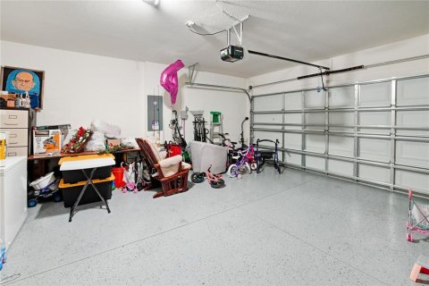 House in San Antonio, Florida 3 bedrooms, 140.28 sq.m. № 1894393 - photo 29