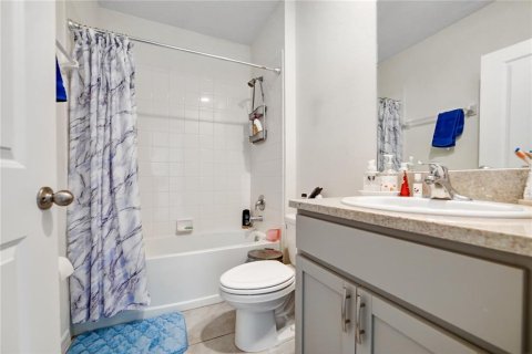 House in San Antonio, Florida 3 bedrooms, 140.28 sq.m. № 1894393 - photo 23