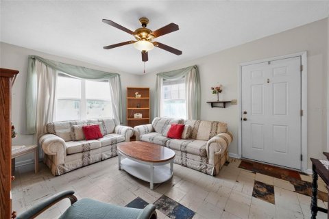 Casa en venta en Orlando, Florida, 3 dormitorios, 113.53 m2 № 2219971 - foto 12