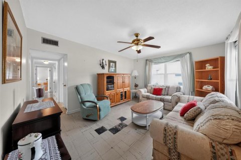 Casa en venta en Orlando, Florida, 3 dormitorios, 113.53 m2 № 2219971 - foto 10