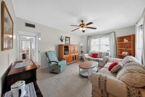 Casa en venta en Orlando, Florida, 3 dormitorios, 113.53 m2 № 2219971 - foto 11