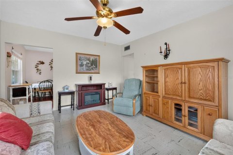 Casa en venta en Orlando, Florida, 3 dormitorios, 113.53 m2 № 2219971 - foto 16