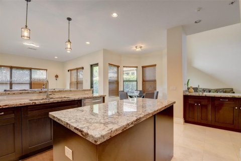 Casa en alquiler en Delray Beach, Florida, 5 dormitorios, 328.6 m2 № 1935675 - foto 19