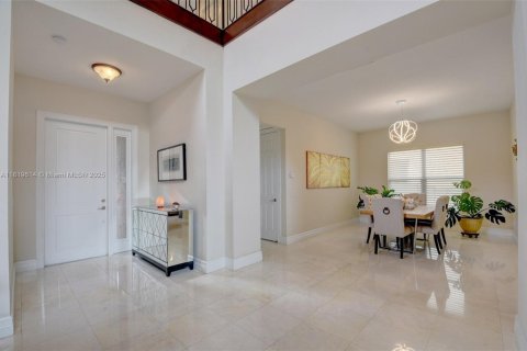 Casa en alquiler en Delray Beach, Florida, 5 dormitorios, 328.6 m2 № 1935675 - foto 5