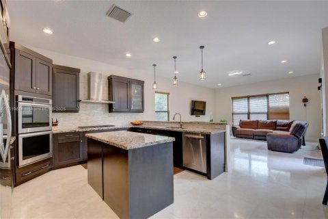 Casa en alquiler en Delray Beach, Florida, 5 dormitorios, 328.6 m2 № 1935675 - foto 21