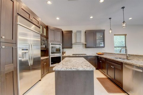 Casa en alquiler en Delray Beach, Florida, 5 dormitorios, 328.6 m2 № 1935675 - foto 18