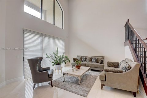 Casa en alquiler en Delray Beach, Florida, 5 dormitorios, 328.6 m2 № 1935675 - foto 8