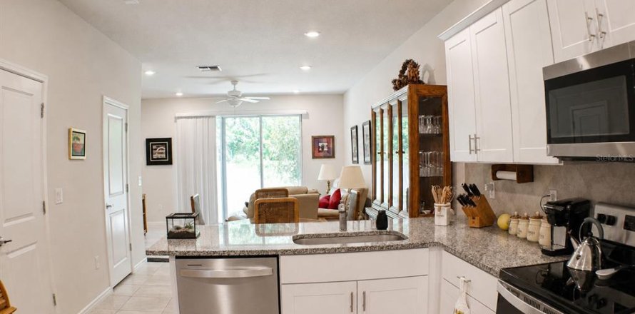 Touwnhouse à Land O' Lakes, Floride 2 chambres, 134.8 m2 № 2238147