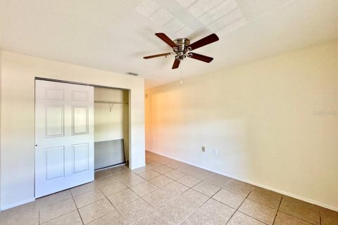 Copropriété à louer à New Port Richey, Floride: 2 chambres, 85.47 m2 № 2166183 - photo 12