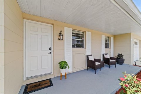 House in Ocala, Florida 2 bedrooms, 114.55 sq.m. № 1869323 - photo 13