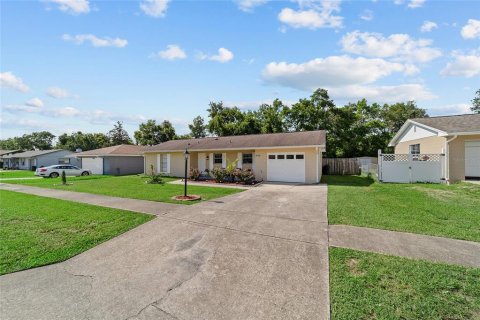 House in Ocala, Florida 2 bedrooms, 114.55 sq.m. № 1869323 - photo 7