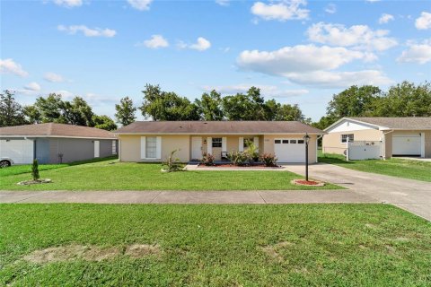 House in Ocala, Florida 2 bedrooms, 114.55 sq.m. № 1869323 - photo 6