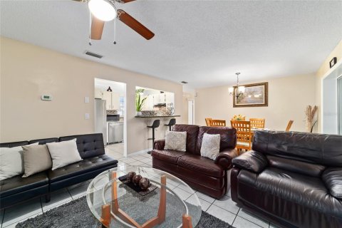 House in Ocala, Florida 2 bedrooms, 114.55 sq.m. № 1869323 - photo 26