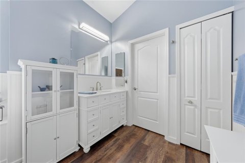 House in Mount Dora, Florida 3 bedrooms, 205.69 sq.m. № 2285326 - photo 30