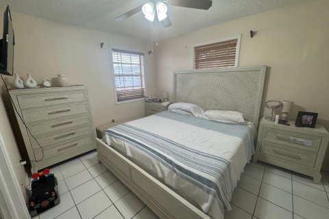 Adosado en venta en West Palm Beach, Florida, 3 dormitorios, 119.94 m2 № 2089493 - foto 11