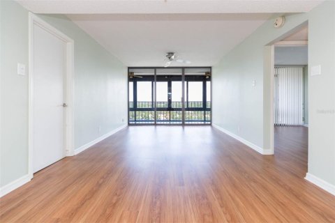 Condominio en venta en Tampa, Florida, 2 dormitorios, 95.88 m2 № 1843885 - foto 8
