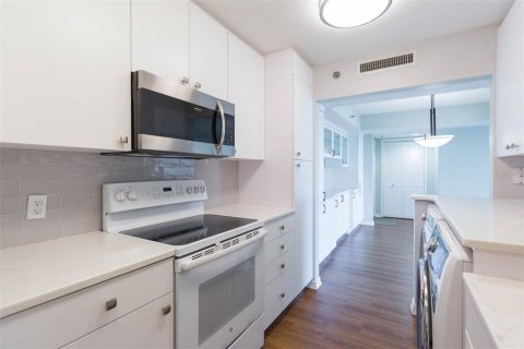 Condominio en venta en Tampa, Florida, 2 dormitorios, 95.88 m2 № 1843885 - foto 18