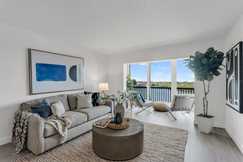 Condominio en venta en Port Richey, Florida, 2 dormitorios, 95.22 m2 № 884846 - foto 4