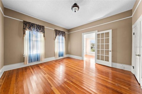 House in Kissimmee, Florida 4 bedrooms, 324.41 sq.m. № 1900071 - photo 20