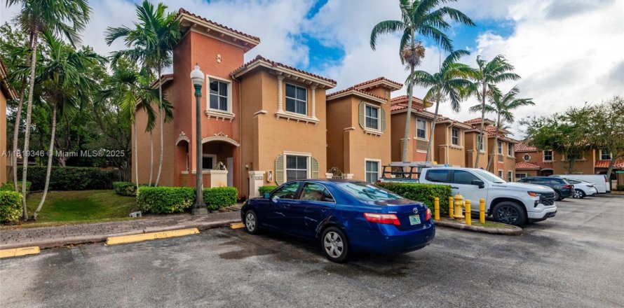 Touwnhouse à Dania Beach, Floride 3 chambres, 150.04 m2 № 1779878