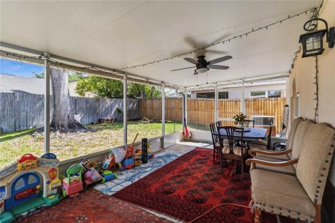 House in Sanford, Florida 4 bedrooms, 201.6 sq.m. № 2232597 - photo 22