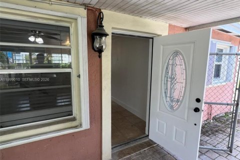 Casa en alquiler en Hollywood, Florida, 2 dormitorios, 210.33 m2 № 2060985 - foto 18