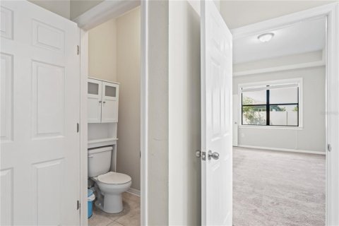 Casa en venta en Spring Hill, Florida, 4 dormitorios, 255.48 m2 № 1791158 - foto 24