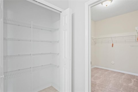 Casa en venta en Spring Hill, Florida, 4 dormitorios, 255.48 m2 № 1791158 - foto 25