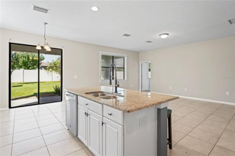 Casa en venta en Spring Hill, Florida, 4 dormitorios, 255.48 m2 № 1791158 - foto 16