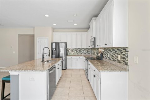 Casa en venta en Spring Hill, Florida, 4 dormitorios, 255.48 m2 № 1791158 - foto 12