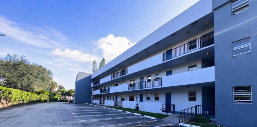 Condo à West Palm Beach, Floride, 2 chambres  № 2338466