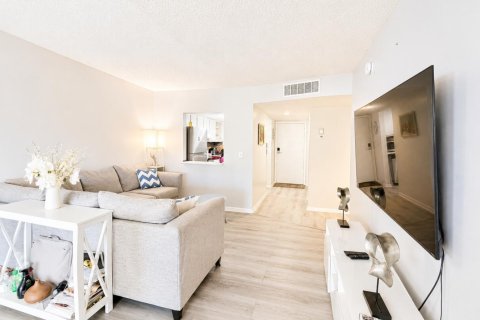 Copropriété à louer à West Palm Beach, Floride: 2 chambres, 79.25 m2 № 2338466 - photo 7