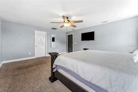 House in Land O' Lakes, Florida 4 bedrooms, 237.83 sq.m. № 1783455 - photo 24