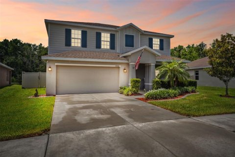 House in Land O' Lakes, Florida 4 bedrooms, 237.83 sq.m. № 1783455 - photo 2