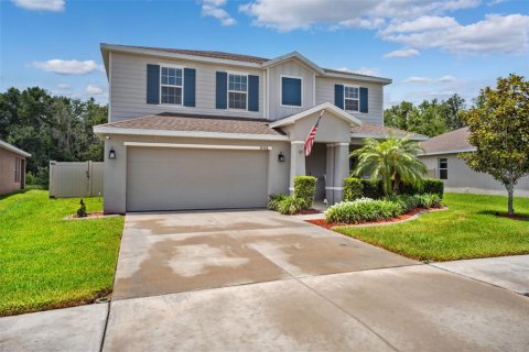 House in Land O' Lakes, Florida 4 bedrooms, 237.83 sq.m. № 1783455 - photo 1