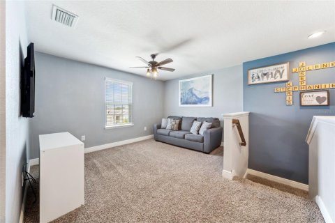 House in Land O' Lakes, Florida 4 bedrooms, 237.83 sq.m. № 1783455 - photo 19