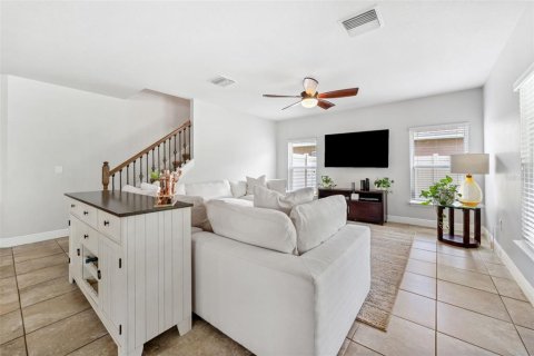 House in Land O' Lakes, Florida 4 bedrooms, 237.83 sq.m. № 1783455 - photo 16