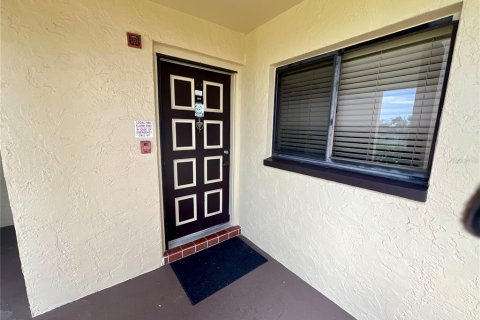 Copropriété à vendre à Clearwater, Floride: 2 chambres, 107.77 m2 № 1893572 - photo 2