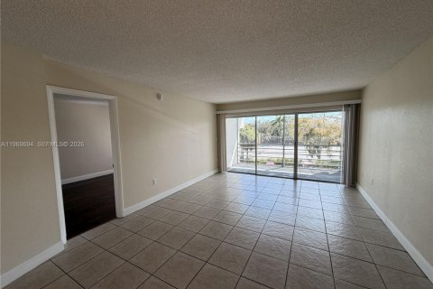 Condominio en Sunrise, Florida, 1 dormitorio  № 2030668