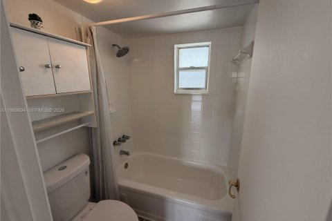 Condominio en alquiler en Sunrise, Florida, 1 dormitorio, 77.11 m2 № 2030668 - foto 14