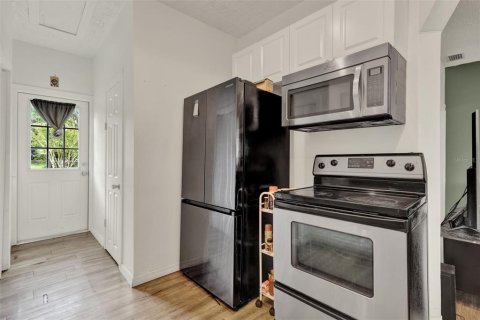 Casa en venta en Tavares, Florida, 2 dormitorios, 94.39 m2 № 1782872 - foto 6