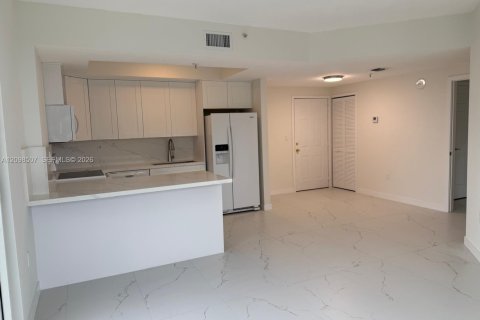 Condominio en alquiler en Miami, Florida, 1 dormitorio, 58.53 m2 № 2397995 - foto 4