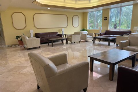 Condominio en alquiler en Miami, Florida, 1 dormitorio, 58.53 m2 № 2397995 - foto 18
