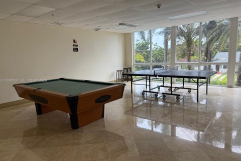 Condominio en alquiler en Miami, Florida, 1 dormitorio, 58.53 m2 № 2397995 - foto 19