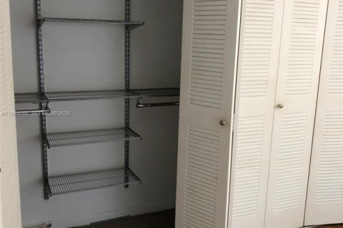 Снять в аренду кондоминиум в Хайалиа, Флорида 1 спальня, 63.08м2, № 2025896 - фото 13