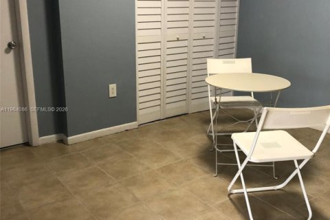 Снять в аренду кондоминиум в Хайалиа, Флорида 1 спальня, 63.08м2, № 2025896 - фото 15