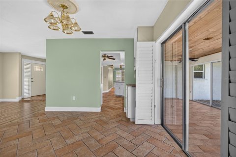 Casa en venta en Punta Gorda, Florida, 2 dormitorios, 131.36 m2 № 2383789 - foto 9