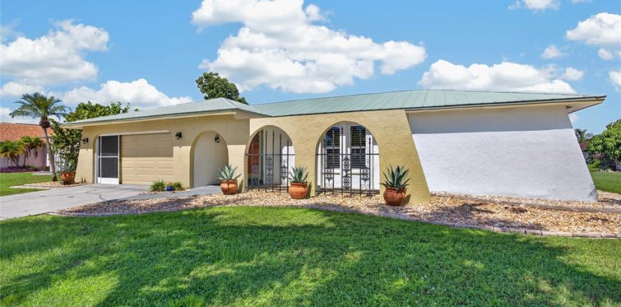 Casa en Punta Gorda, Florida 2 dormitorios, 131.36 m2 № 2383789