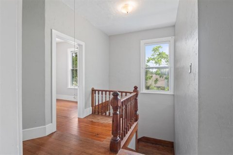 House in Gainesville, Florida 5 bedrooms, 235.97 sq.m. № 1655188 - photo 11